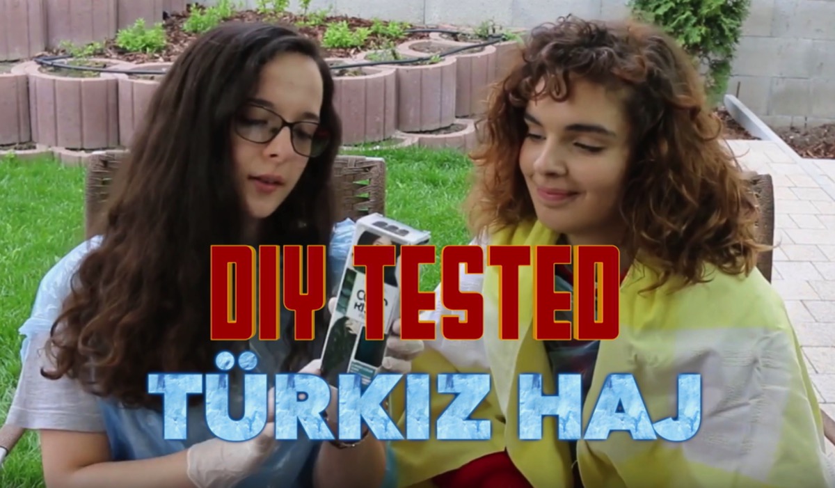 DIY - Trendi türkiz frizura fél óra alatt DIY - Trendi türkiz frizura fél óra alatt